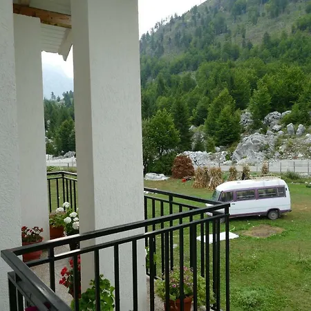 Guest house Izet Selimaj Valbone
